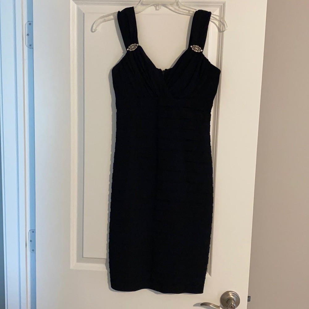 Black dress/size 4/some stretch/worn once